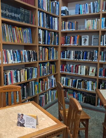 A importância de frequentar biblioteca
